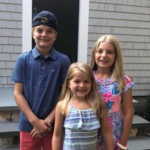 Meet your Posher, Angela